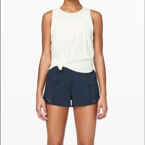 Lululemon Hotty hot 2.5 shorts